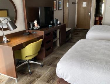 Quadruple Room with Two Queen Beds - Non Smoking