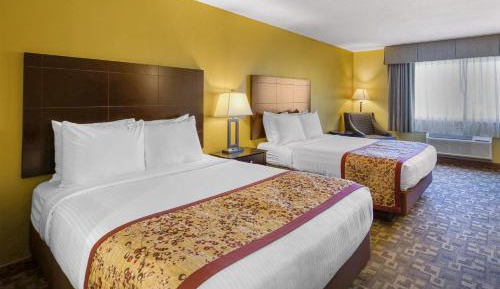 Queen Room with Two Queen Beds - Non-Smoking