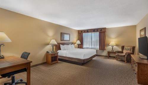 Deluxe King Room - Non-Smoking