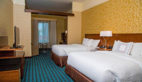 Queen Suite with Two Queen Beds and Sofa Bed