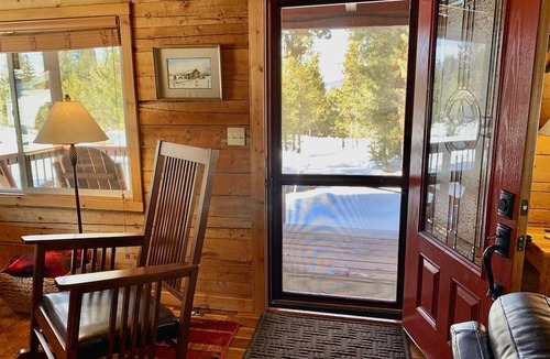 McCall House | Moonridge Hideaway River Access & Dog Friendly