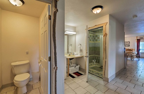 Clark Cottage | Kayaks & Views: Yellowstone River Lodge in Clark