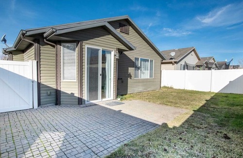 North Salt Lake House | Pet Friendly-10 Min2Airport-Fenced yard-Zen house