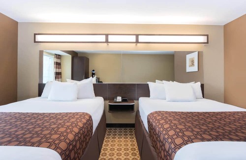Dickinson Hotel | Microtel Inn & Suites by Wyndham Dickinson