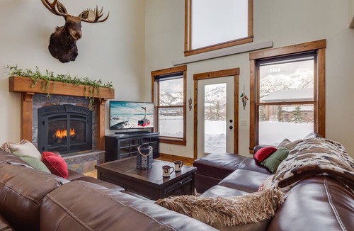 Alpine Northwest House | Alpine Airspace