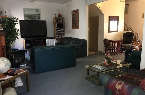 Lower Avenues Hostel | Avenues Hostel