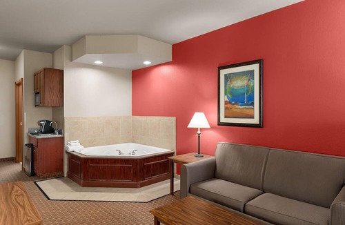 Sturgis Hotel | Baymont Inn and Suites by Wyndham Sturgis