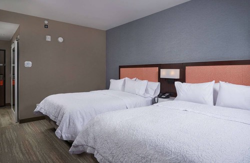 Burley Hotel | Hampton Inn by Hilton Burley