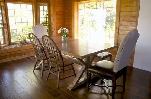 Victor Bed & Breakfast | Fin and Feather Inn