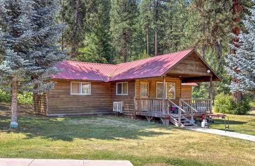 Lowman Cabin | SouthFork Lodge