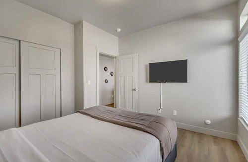 Layton House | Hill Field 2 and 3 by CDH Double Town Homes