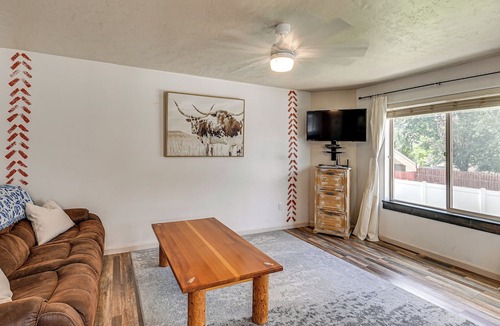 Cody Cottage | Walk to Downtown: Family-friendly Cody Home!