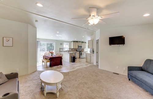 Ahsahka Cottage | Mtn-view Gem w/Outdoor Entertainment in Ahsahka!