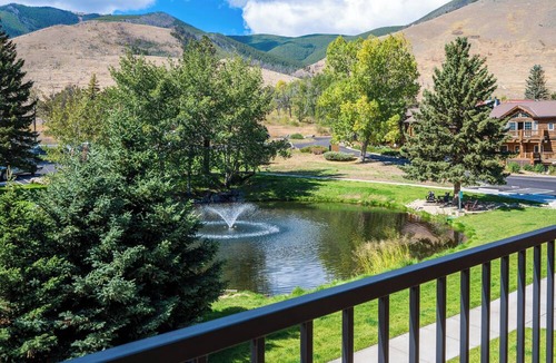Red Lodge Cabin | Rock Creek Resort