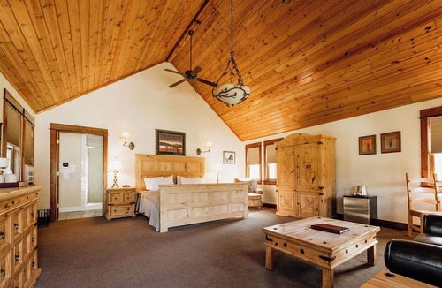 Livingston Hotel | Chico Hot Springs Resort & Day Spa