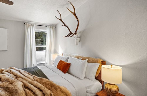 Lazy Acres House | Hidden Pines