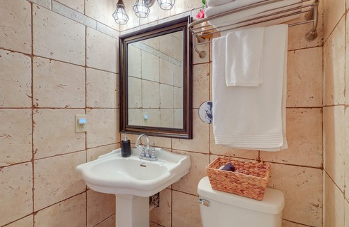 Shelley Apartment | Charming Shelly Vacation Rental w/ Shared Fire Pit