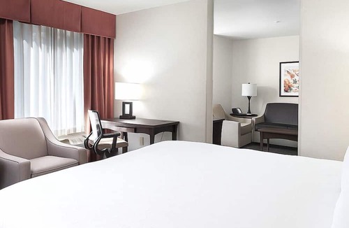 Rio Grande Hotel | Crystal Inn Hotel & Suites Salt Lake City