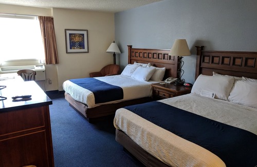 Westside Hotel | Broadway Inn Conference Center