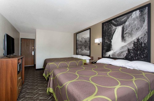 Dubois Hotel | Super 8 by Wyndham Dubois