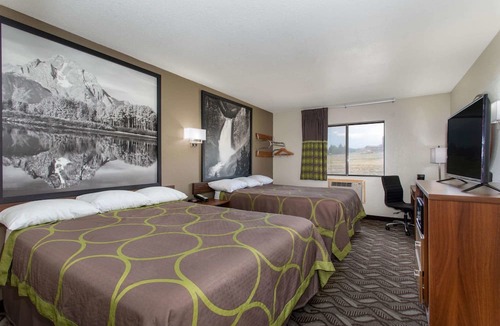 Dubois Hotel | Super 8 by Wyndham Dubois