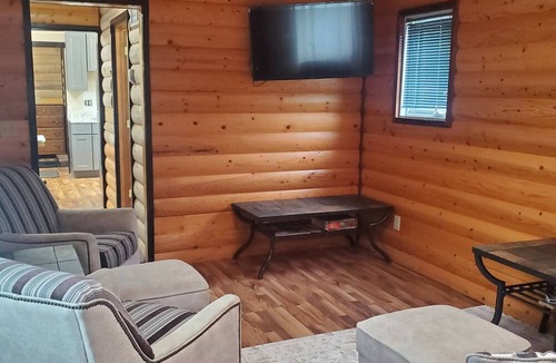 Prairie County House | Tin-Can Cabin is a cozy get-away destination for hunting or small town ventures