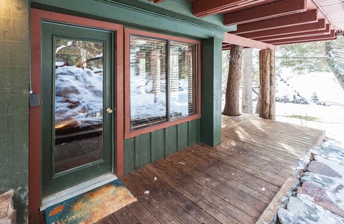 Sundance Cabin | Treehouse by the Stream