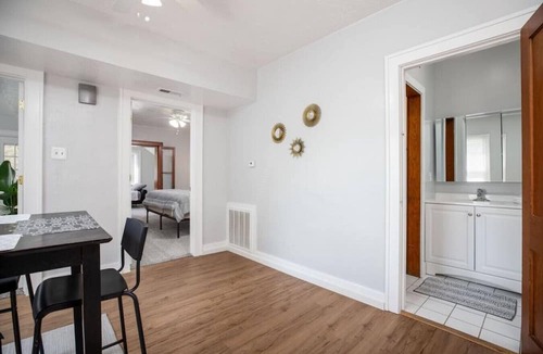 Lower Avenues Apartment | Historic Avenues Two Bedroom Suite!