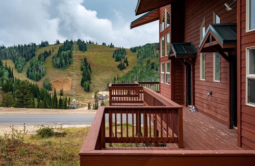 Powder Mountain Condo | Moonridge Ski Haven MR6 |Mtn Biking On Powder Mtn