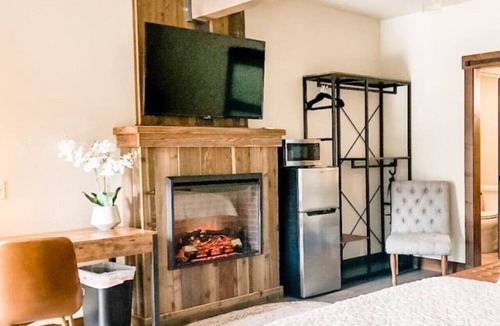 West Yellowstone Condo | Arrowhead Properties Unit 7
