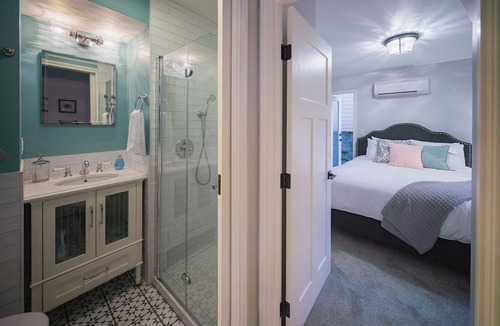 Overlook House | Overlook Cottage, Upscale w/Off-Street Parking!