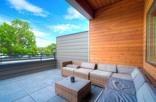 Bozeman Condo | The Fox Den in Downtown Bozeman with Mountain Views, Large Private Deck