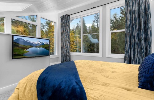Hobart House | The River House ~ Maple Valley