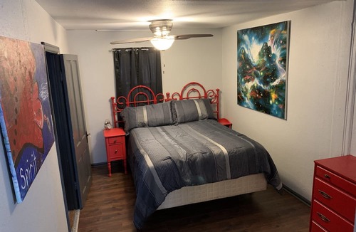 Thermopolis House | Cute & Comfortable!Walk to Hot Springs State Park & Big Horn River.Boat Parking!