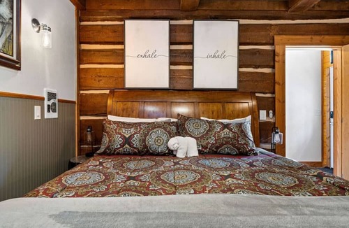 Bloomington House | Huge Home near Bear Lake with Hot Tub - Sleeps 24