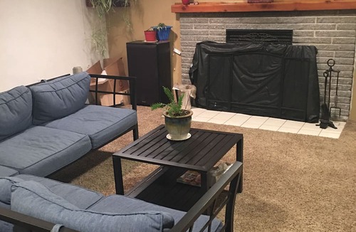 Pocatello House | Syncrodestiny2., Mountains,Living room, kitchenette,private