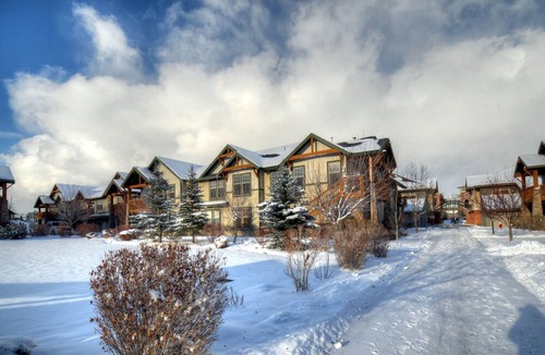 Kimball Junction Condo | Moose Mgmt at Foxpoint 1678C Front Balcony w BBQ-Walk to Shops-King bed-TopFloor