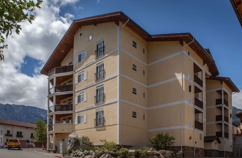 Leavenworth Condo | Luxurious Two-Story Penthouse Condo W/Private Patio & Breathtaking Mtn Views