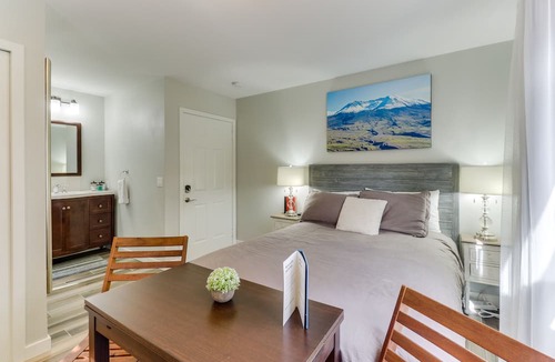 Mercer Island Apartment | Beautiful suite with lake & city views, hot tub - near downtown