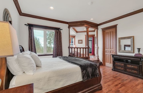 Arlington Other | 20,000+sq ft Luxury Castle - Great for Groups, Gatherings, & Reunions!
