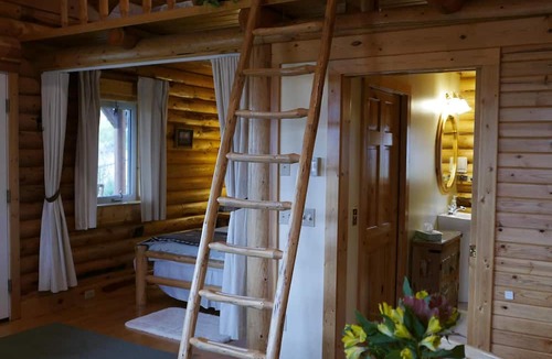 Emigrant Cabin | Yellowstone Montana Cabin Retreat Beauty of Paradise Valley!