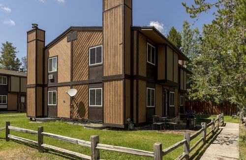 West Yellowstone Condo | Cozy Place To Enjoy After A Day In The Park