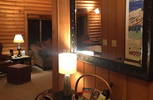 Chewelah Ski Chalet | Sunset Chalet at 49 Degrees North