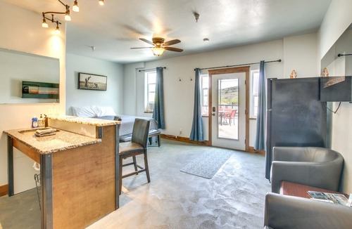 Lava Hot Springs Apartment | Lava Hot Springs Studio w/Deck: Walk to Hot Pools