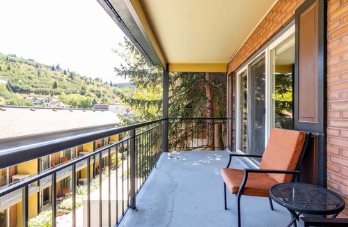 Downtown Park City Hotel | Treasure Mountain Inn - Junior Suite #41 - Cleaning fees included!
