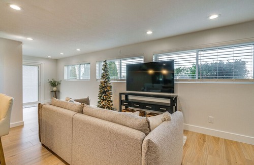 Roy Apartment | Luxury Mountain View Retreat w/Pool & Hot tub