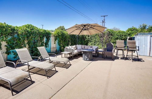 Roy Apartment | Luxury Mountain View Retreat w/Pool & Hot tub