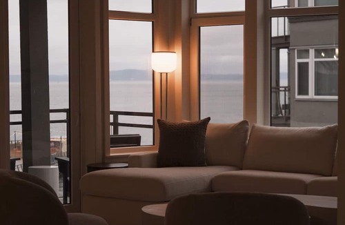 Downtown Seattle Apartment | Puget Sound Views Elegant 2BR Walk to Pike Place