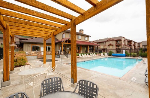 Bear Hollow Village Condo | Best Bear Hollow Retreat – 3BR/2BA Top Floor with Views
