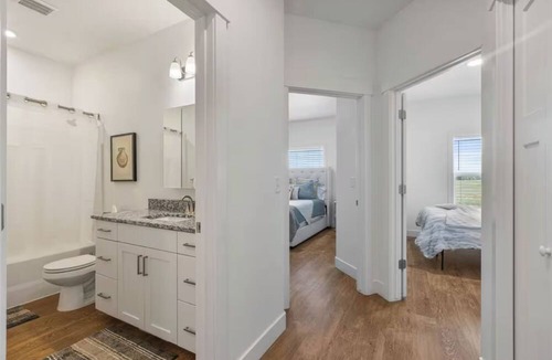 Sugar City House | 3BR, 2.5BA Townhome - Great Location + Open-Layout + Modern